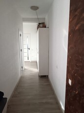 Apartament de vânzare cu 3 camere