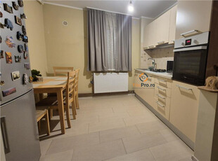 Apartment 3 camere in zona Circumvalatiunii