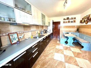 De vanzare casa Roman , teren 2200 mp , pret 175000e