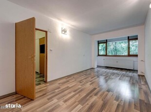 Apartament decomandat cu 2 camere in Micro 20, zona Covrigariei Dana.