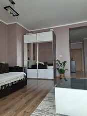 Proprietar vand apartament cu 2 camere in zona limita dintre Timisoara si Ghiroda.