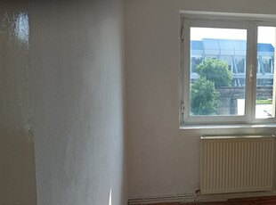 Proprietar vând apartament cu trei camere Popa Șapcă