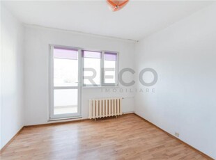 RECO Apartament cu 3 camere in Piata Rogerius