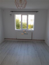 Renovat Etaj 1 Totul NOU zona Aradului