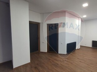 Spatiu comercial 35 mp inchiriere in Centru comercial, Galati, Tiglina 2