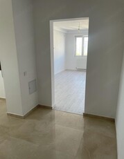 Titan, Piata Salajan, Apartament 3 camere, Complet Renovat!