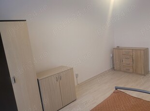 Vând apartament 3 camere langa Parcul Central,str.Splaiul Independentei