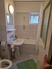 Vand apartament 4 camere,etaj 1 8,cartierul Nufarul,Oradea