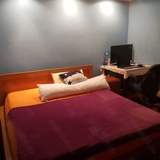 Vând apartament cu 4 camere