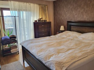 Vanzare Apartament 4 camere decomandat - Unirii , Bucuresti