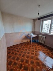 Vanzare Apartament cu 2 camere, zona Drumul Taberei, Raul Doamnei