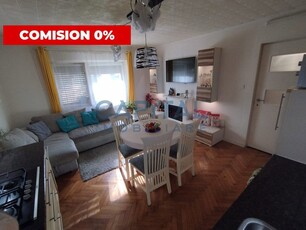 Vanzare apartament cu 3 camere, transformat in 4 open-space, zona Campului