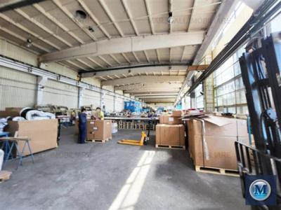 Spatiu industrial de inchiriat, zona Sud, 1633 mp