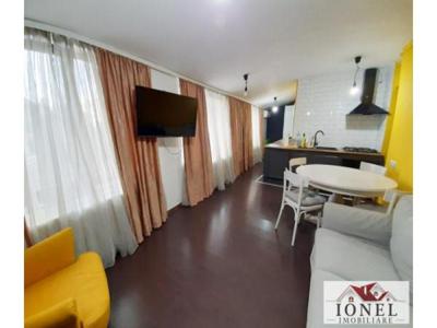 Vanzare apartament trei camere decomandat etaj 1 Alba Iulia, Cetate