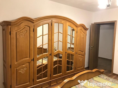 Apartament 3 camere de inchiriat Brasov