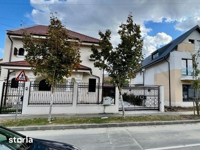 De vanzare vila zona Bisericii Sf Gheorghe, 180000 euro