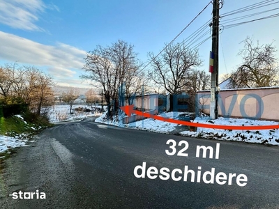 Teren intravilan de vânzare 2.826 mp, deschidere 32m, Blăgești