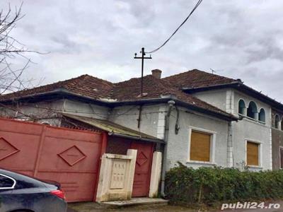 Casa Parter + Etaj in orasul Stei, aproape de centrul orasului