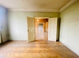 Apartament 108 mp, cladire istorica, Centru