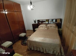 Apartament 3 camere, centrală termică, etajul 3, Brazdă-Valentino