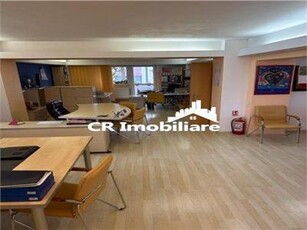 Apartament 3 camere Nerva Traian/ Vedere stradala/ Centrala proprie