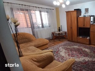 Apartament 4 camere, 76 Mp, decomandat, zona 9 Mai