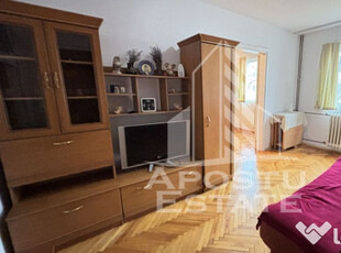 Apartament cu 2 camere, etaj intermediar, zona Sagului