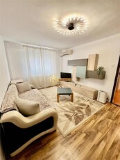 Apartament cu 2 camere, semidecomandat zona Zimbru, Iasi