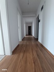 Apartament decomandat 2 camere etaj intermediar cu lift de vanzare