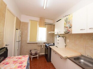 Apartament cu 3 camere de vanzare