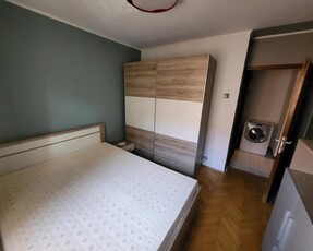 Apartament de inchiriat cu 3 camere- Zona Podul de Fier