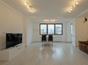 Apartament tip Penthouse | 3 camere | Loc Parcare vis a vis | DOROBANTI