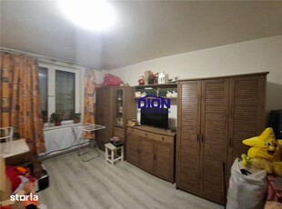 Apartament cu 3 camere, terasa 20 mp, garaj, zona Vivo