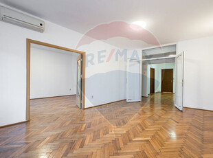 Cotroceni apartament parter imobil 3 etaje 4 camere 126 mp