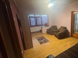 De vanzare apartament, 2 camere, semidecomandat, 52 mp, Tatarasi, Flora, Cod 157162