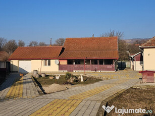 Casa 4 camere si teren in sat STREI SACEL - CĂLAN