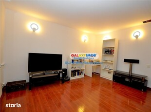 Apartament de vanzare 3 camere - Scoala de Inot