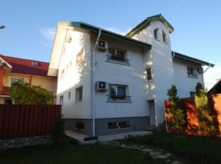 Vanzare Casa/Vila 10 camere Bacau