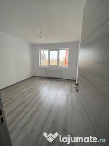 Apartament 2 Camere Mutare Imediata 60MP Zona Grand Arena