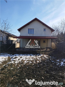 Casa 4 camere, 2 bai/135mp/teren 500 mp-Valea Lupului