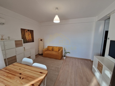 Chirie Apartament 3 camere, pasarela metrou Berceni