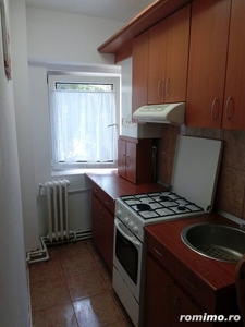 Incgiriez apartament cu 1 camera in zona Aradului