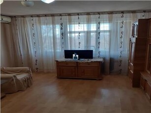 Vanzare Apartament 3 Camere Decomandat Sos.Giurgiului