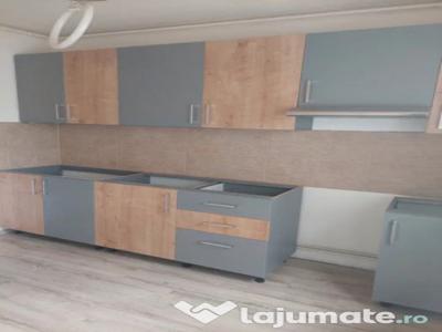 Apartament 3 camere - zona Vlahuta,2 bai.