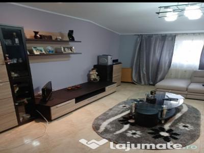 Apartament cu 3 camere decomandate Zona George Enescu