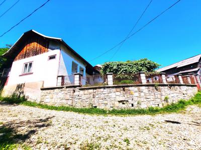 Casa 145 mp, 5 camere, teren 4100 mp in Urseiu, in apropiere de Campina, zona de deal