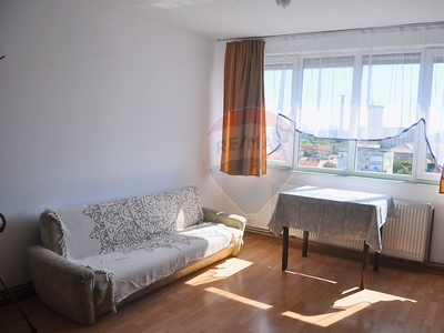 Apartament 2 camere inchiriere in bloc de apartamente Arad, Podgoria