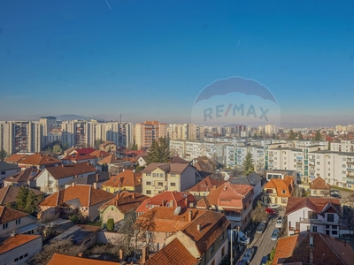 Apartament 3 camere vanzare in bloc de apartamente Brasov, Centrul Civic