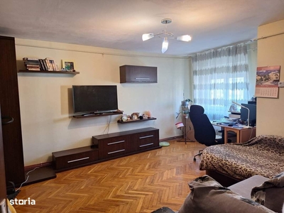 Apartament bilateral 3camere si 2bai cu centrala McDonald's 4/4