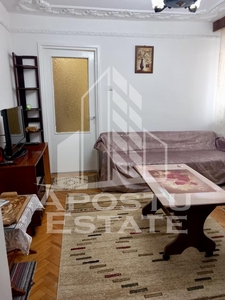 Apartament cu 2 camere, ideal pentru studenti, in Complexul Studentesc